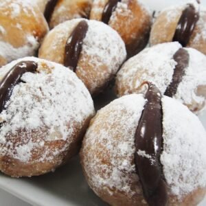 Bola de Berlim com chocolate